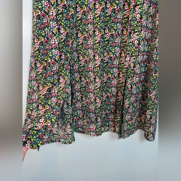 GLAMOROUS FLORAL MIDI DRESS - Picture 5 of 6